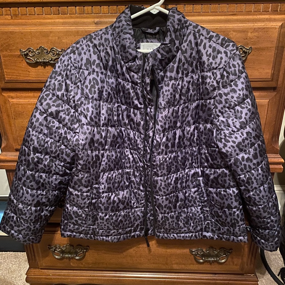 Gap puffer jacket